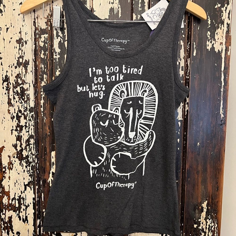Women’s NWT Cup Of Therapy hug tank top. Size M.